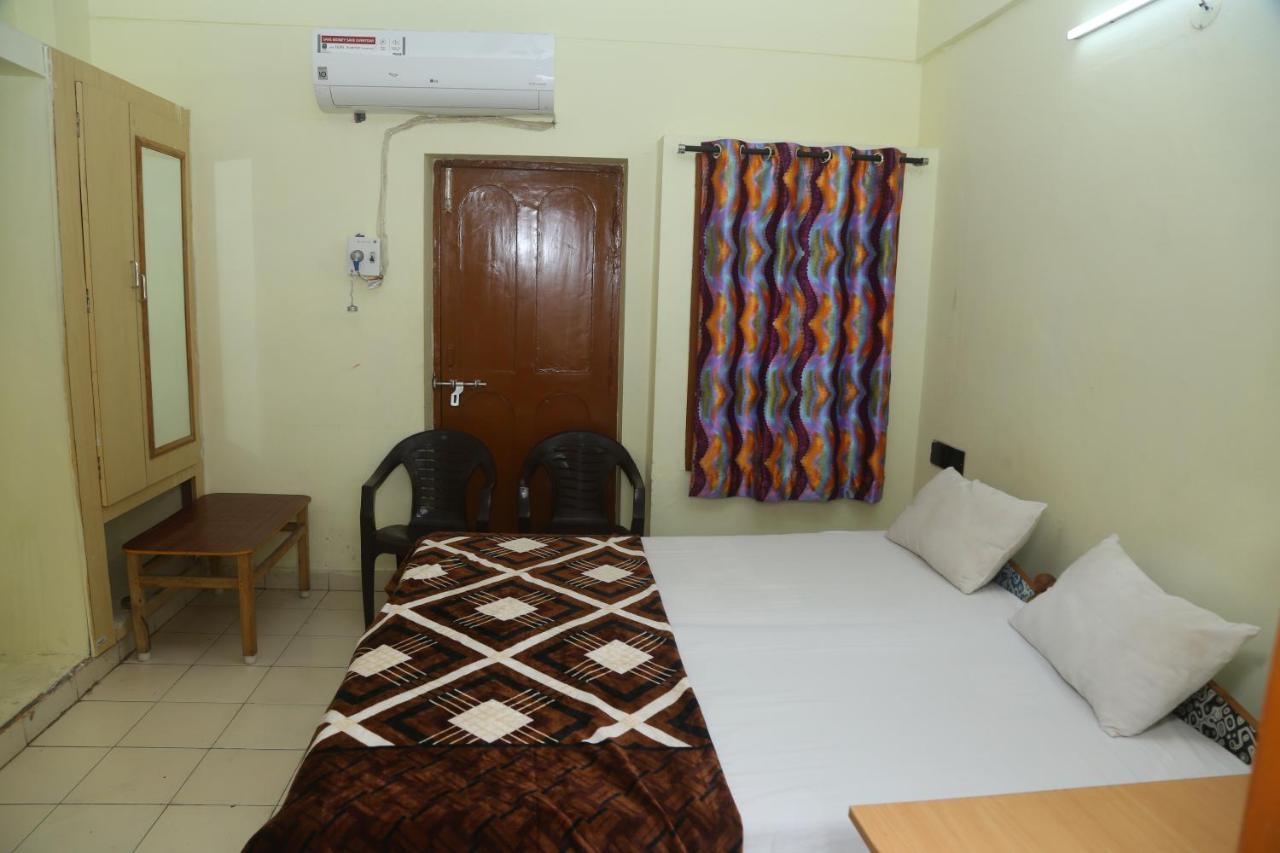 New Sonar Bangla Guest House ヴィシャーカパトナム エクステリア 写真